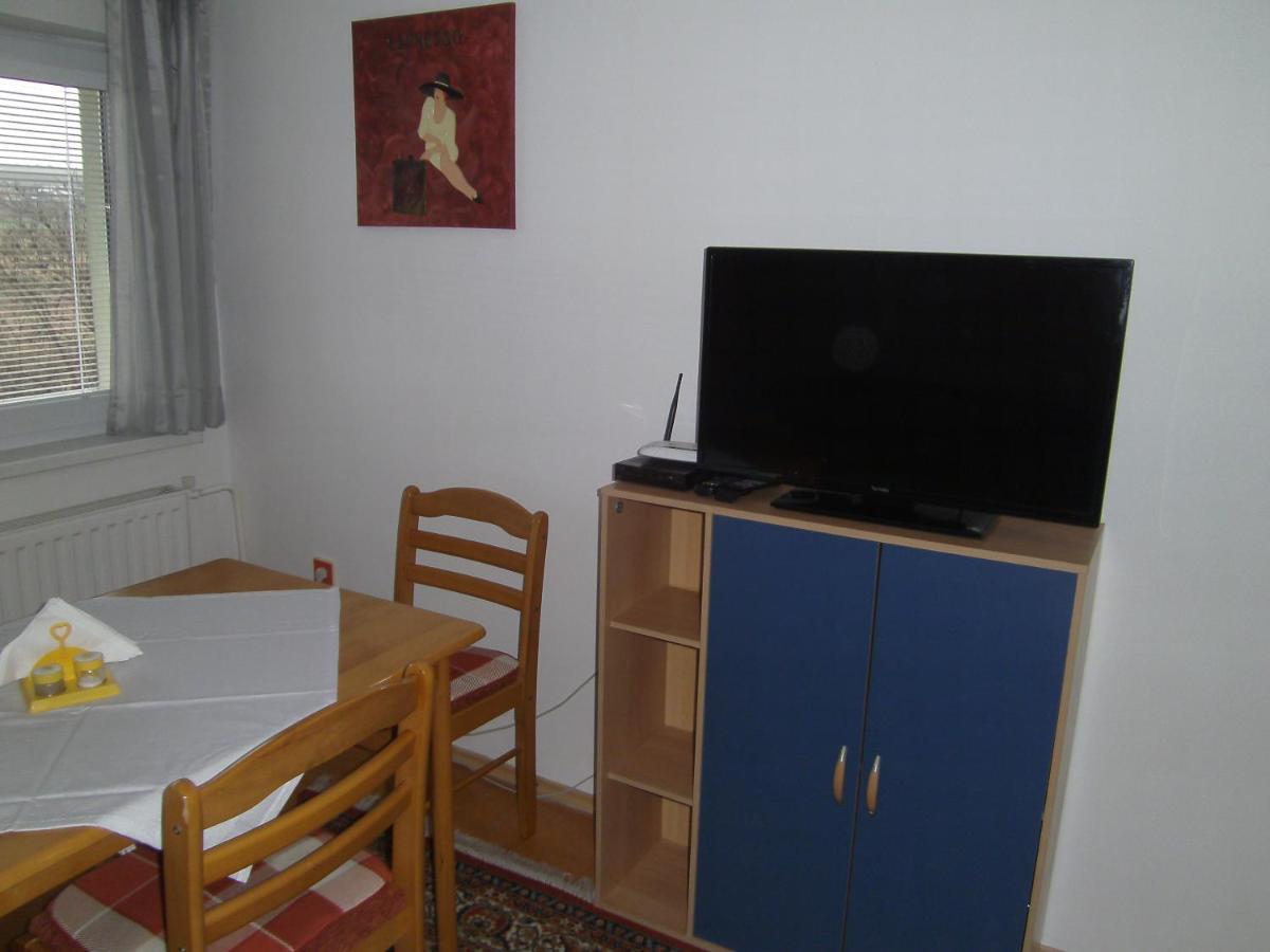 Apartman Ludmila Huncovce Экстерьер фото