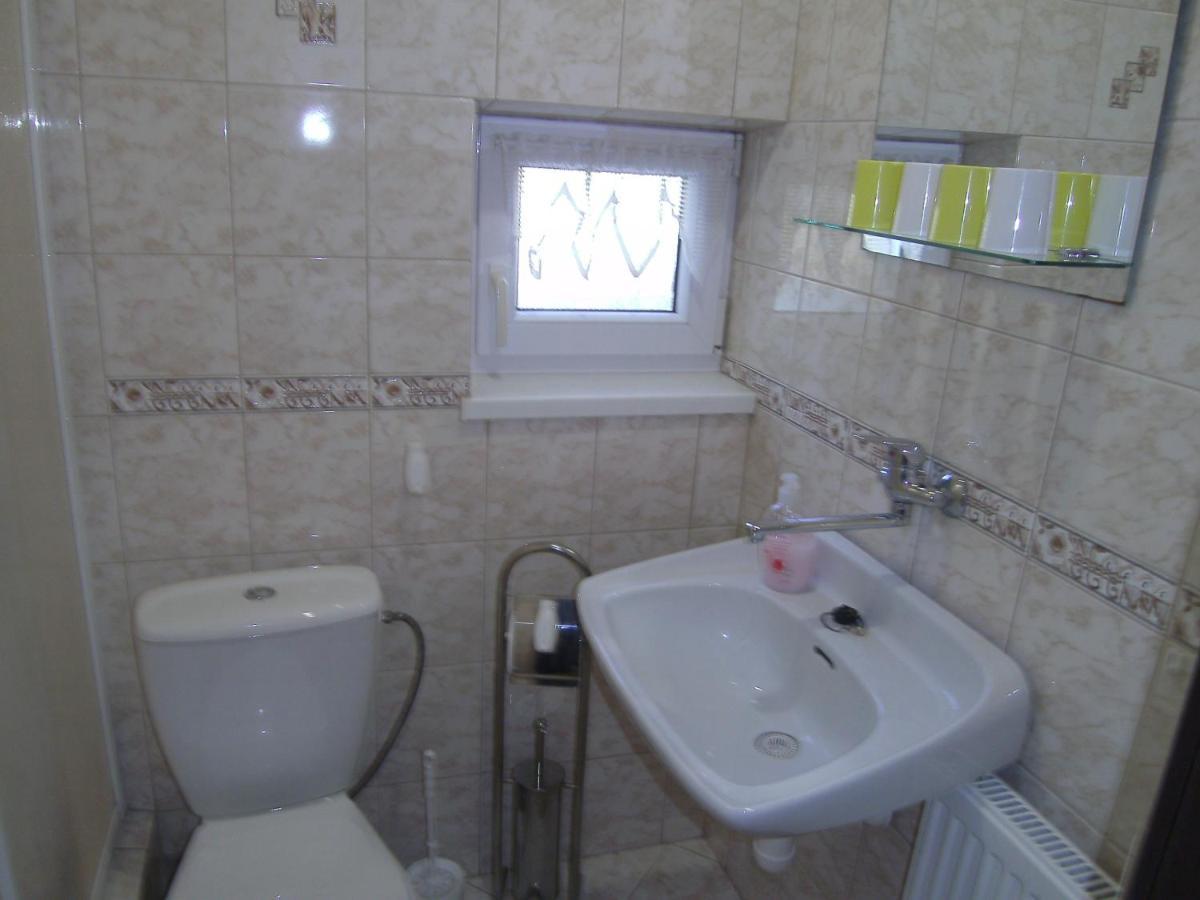 Apartman Ludmila Huncovce Экстерьер фото